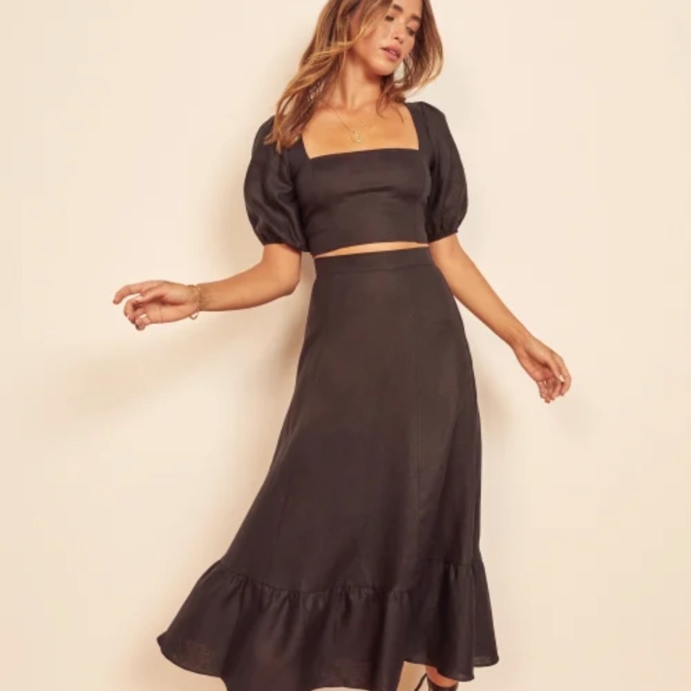 NWT Reformation Yucca Linen Two Piece